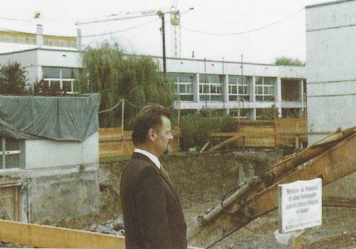 1. Zubau des Schulgebäudes